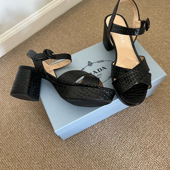 Prada black heels size 7 - Picture 1 of 8